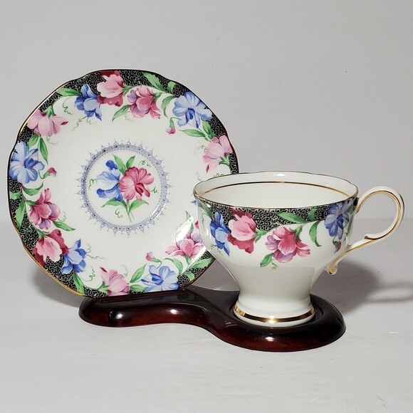 Paragon Teacup and Saucer Sweet Pea Pink Blue Flowers - Picture 1 of 9